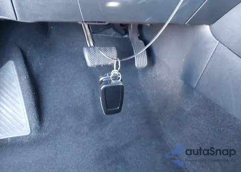 2020 Toyota Corolla Le z USA, uszkodzony, nr VIN 5YFHPRAE1LP071148